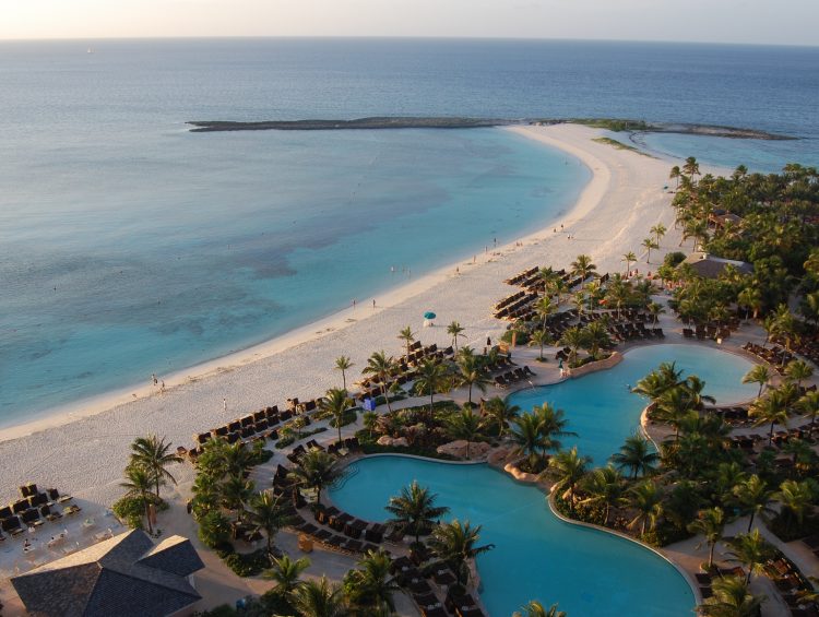 8 Reasons Why You Should Consider the Bahamas for Your Next Cruise Vacation