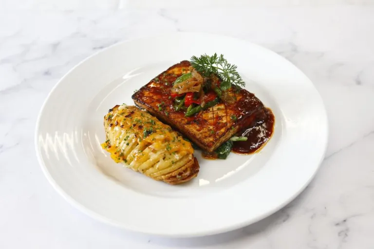 Carnival Cruise Line Introduces New Vegan Dining Room Menu