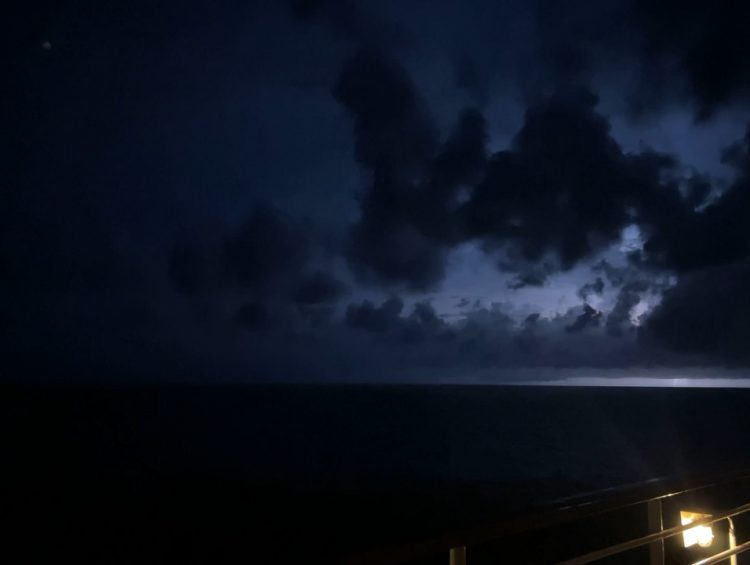 Cruise News - Riding out Hurricane Idalia on the Carnival Elation Cruise Ship - Part 1