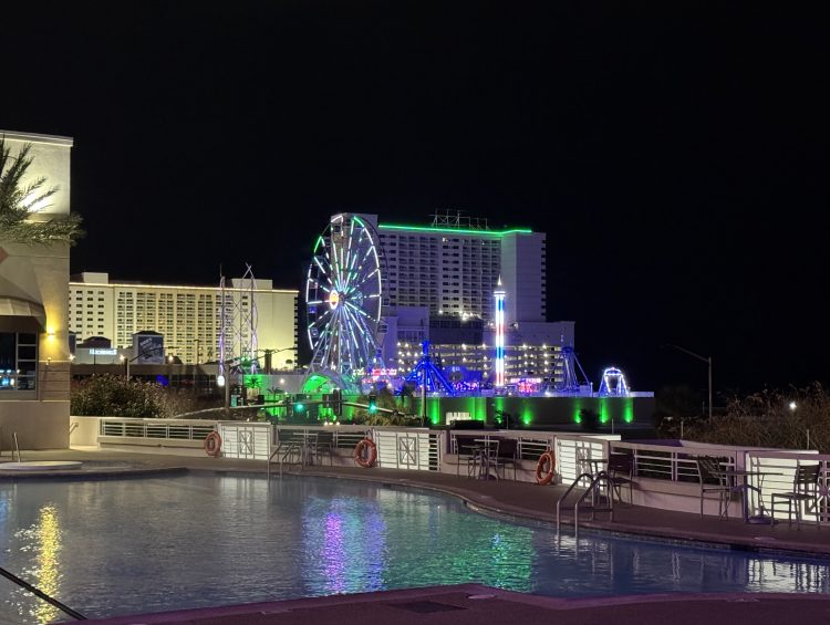 Harrah’s Gulf Coast Biloxi Review | Casino Hotel Stay & Amenities Tour in Mississippi