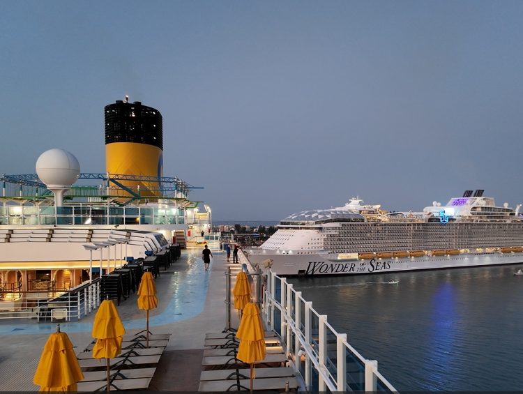 Carnival Venezia Final Sea Day Vlog - SeaDay Brunch, $5,000 Bingo and Farewell Dinner Show